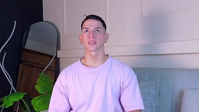 Snapshot of ZaneDawson chatting on February 2026 02:04:02 AM ZaneDawson online show from February 2026 02:04:02 AM