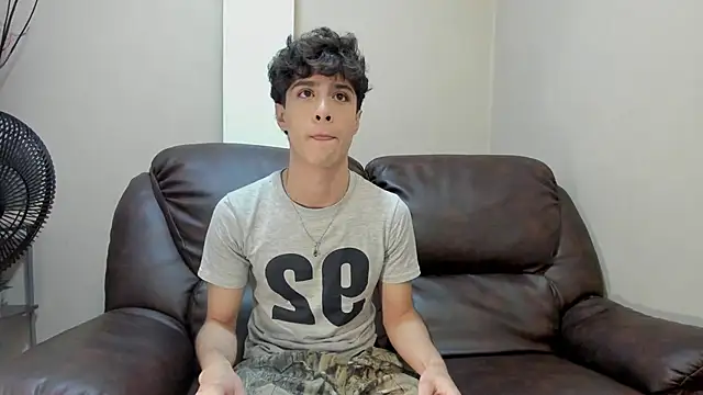 Xam Collen online show from October 2025 03:38:02 PM