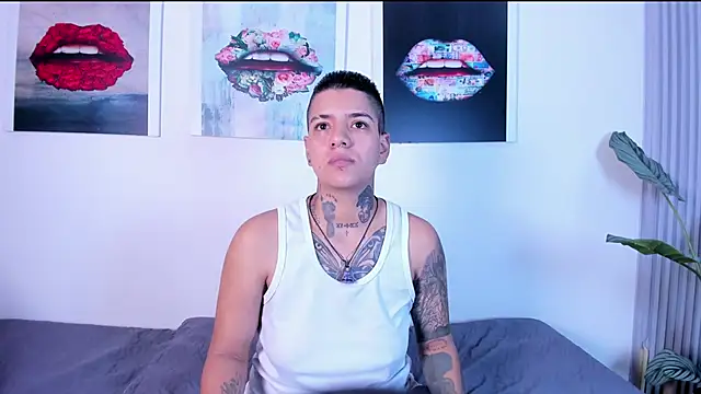 Girls inlove online show from November 2025 11:53:01 AM