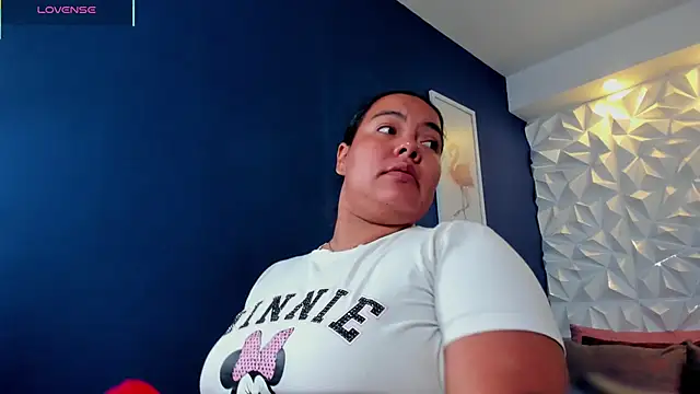 freya cole  online show from November 2025 12:39:02 PM