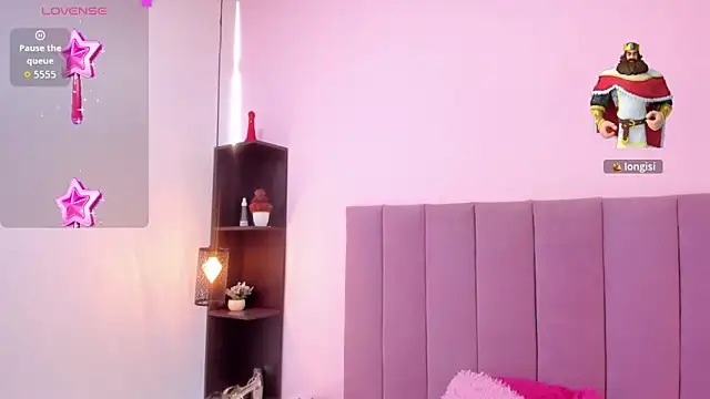 HoollyHendrix online show from October 2025 08:21:02 PM