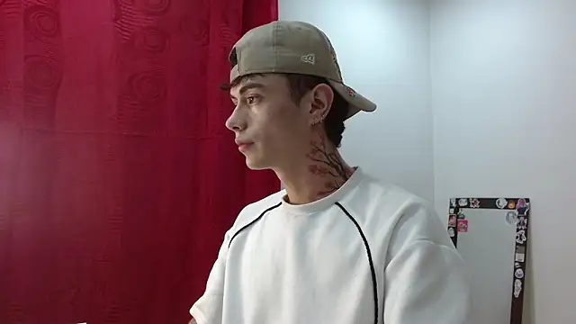 Snapshot of jaico_santos chatting on May 2026 11:33:01 PM jaico santos online show from May 2026 11:33:01 PM
