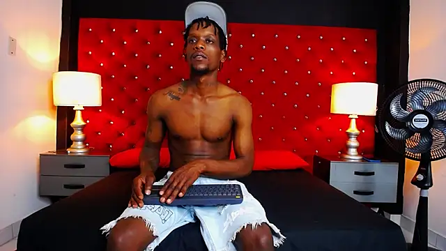 SkylerBigxxx online show from November 2025 03:50:01 AM