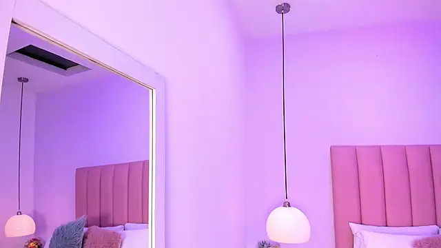 Amy Ferreira online show from October 2025 03:26:01 AM