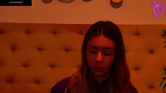 CoraVex online show from October 2025 04:07:01 AM