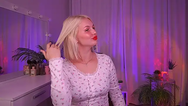 Amelia Wells online show from September 2025 06:04:02 AM