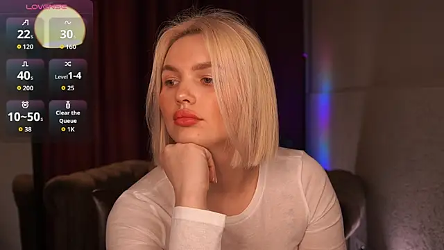 Amelia Wells online show from December 2025 04:07:01 AM