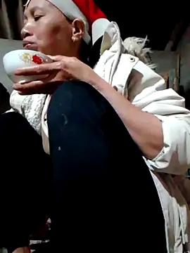 Snapshot of donna-bae chatting on February 2026 12:32:01 PM donna-bae online show from February 2026 12:32:01 PM