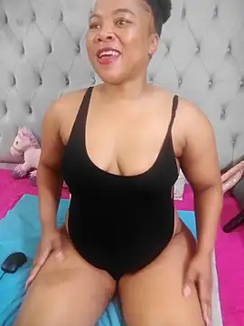 massive booty25 online show from November 2025 04:18:01 PM