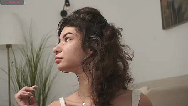 adisson fox online show from November 2025 07:07:01 AM