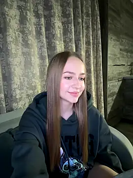 MissOyee online show from December 2025 07:09:01 PM