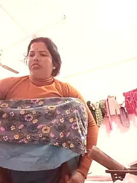 Snapshot of Hott_locky chatting on November 2025 12:32:01 AM Hott locky online show from November 2025 12:32:01 AM