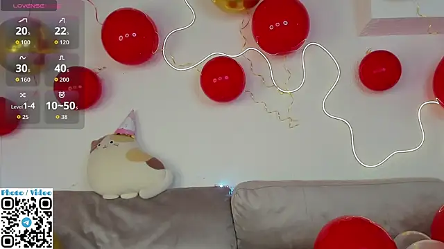 Helen Spark online show from October 2025 01:59:01 AM