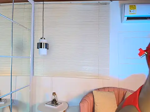 alessia moon1 online show from October 2025 12:50:01 PM