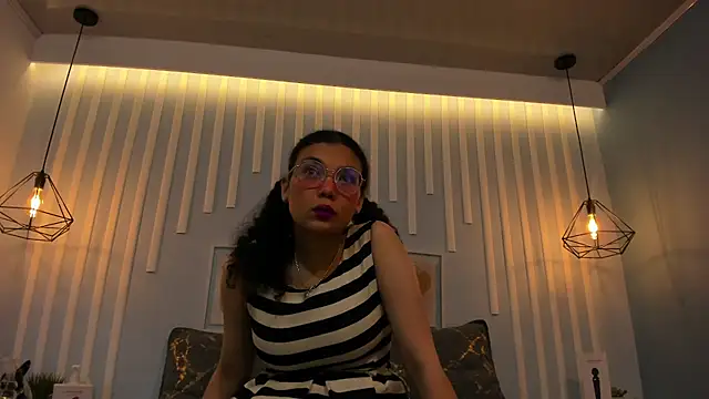 SweetStarr  online show from October 2025 12:04:02 PM