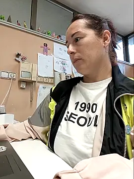 bichota85 online show from November 2025 10:26:02 AM