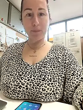 bichota85 online show from February 2026 12:31:01 PM