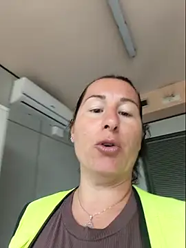bichota85 online show from June 2026 09:32:01 AM