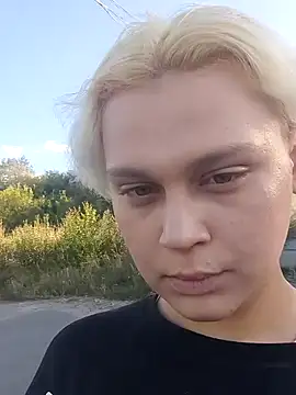 Snapshot of MargoShein chatting on September 2025 02:07:01 PM MargoShein online show from September 2025 02:07:01 PM