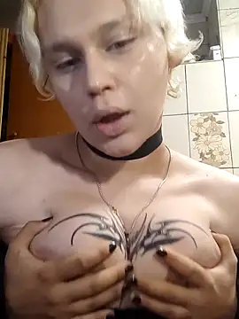 Snapshot of MargoShein chatting on September 2025 05:53:01 AM MargoShein online show from September 2025 05:53:01 AM