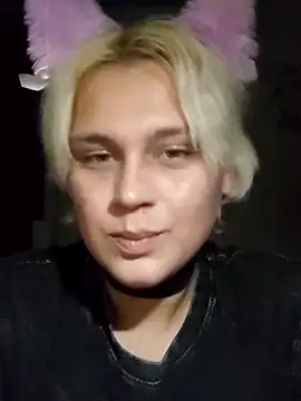 Snapshot of MargoShein chatting on October 2025 08:18:02 PM MargoShein online show from October 2025 08:18:02 PM