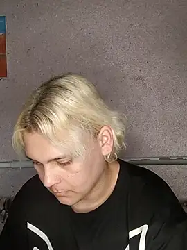 Snapshot of MargoShein chatting on October 2025 07:01:01 AM MargoShein online show from October 2025 07:01:01 AM