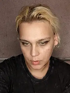 Snapshot of MargoShein chatting on October 2025 01:57:02 PM MargoShein online show from October 2025 01:57:02 PM