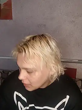 Snapshot of MargoShein chatting on November 2025 08:05:02 AM MargoShein online show from November 2025 08:05:02 AM