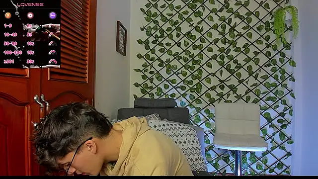 bellmontneon online show from November 2025 11:31:01 AM