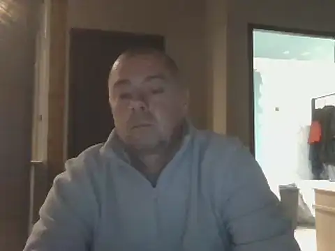 hugoboys4576 online show from November 2025 05:47:02 PM