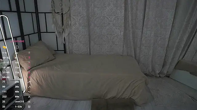 JinnySitts online show from October 2025 08:40:01 PM