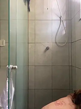 loirinhaaa online show from September 2025 02:21:01 PM