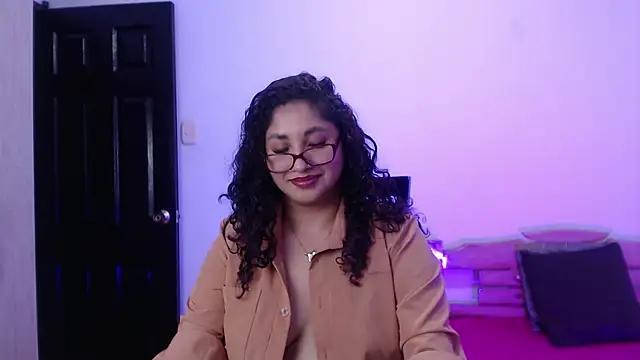 Gia Dior online show from December 2025 10:38:01 PM