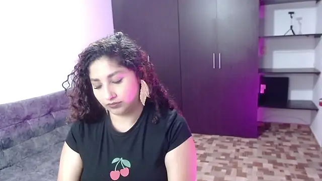 Gia Dior online show from March 2026 11:42:01 PM