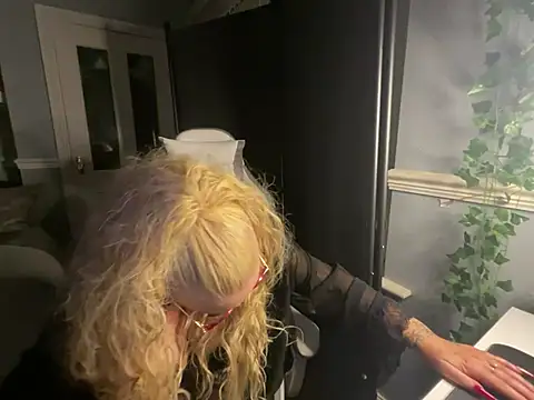 BonnyDesire online show from March 2026 08:37:02 PM