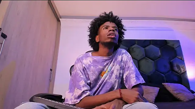 Snapshot of AllexJacob chatting on February 2026 01:58:02 PM AllexJacob online show from February 2026 01:58:02 PM