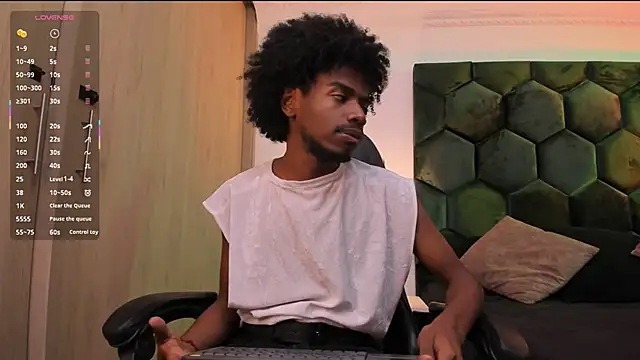 Snapshot of AllexJacob chatting on February 2026 07:10:01 PM AllexJacob online show from February 2026 07:10:01 PM