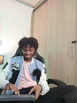 Snapshot of AllexJacob chatting on February 2026 01:22:01 PM AllexJacob online show from February 2026 01:22:01 PM