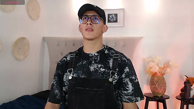 SalvadorFit online show from September 2025 08:32:02 PM