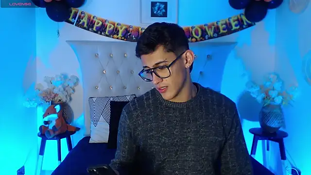 SalvadorFit online show from October 2025 09:06:01 PM