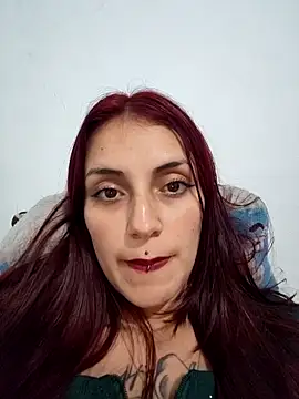 Snapshot of Anne_bh chatting on December 2025 03:27:02 AM Anne bh online show from December 2025 03:27:02 AM