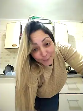 Lunita86 online show from October 2025 10:31:01 PM