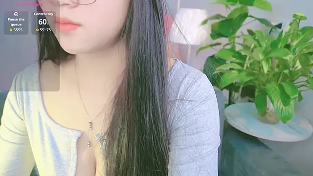 Cherry-26 online show from October 2025 02:18:01 AM