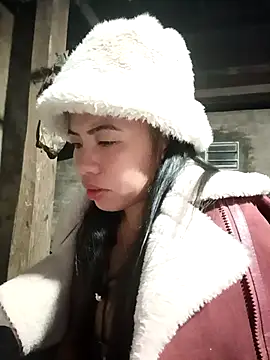 Snapshot of tulipsexy chatting on November 2025 01:44:02 PM tulipsexy online show from November 2025 01:44:02 PM