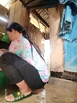 callistra online show from October 2025 04:05:01 AM