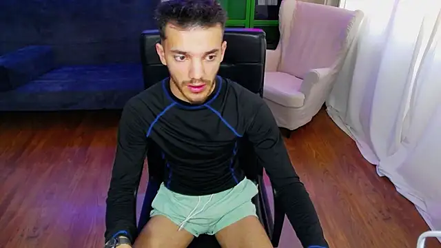 DominicValente online show from October 2025 08:59:02 AM