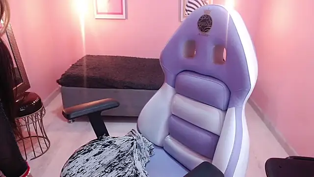 Bunny poison online show from September 2025 08:23:01 PM