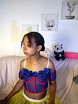 Suzanelee1 online show from October 2025 01:50:01 PM