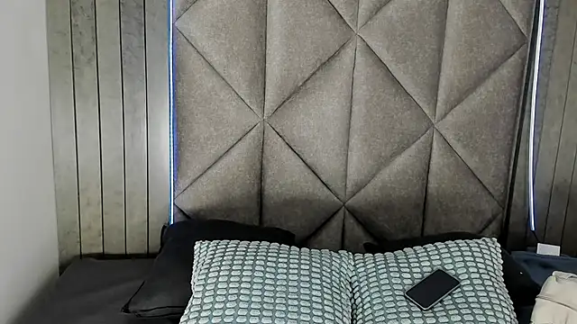 KeendraFox  online show from September 2025 07:19:02 PM