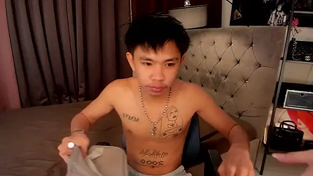 UncensoredCock online show from November 2025 04:51:01 PM